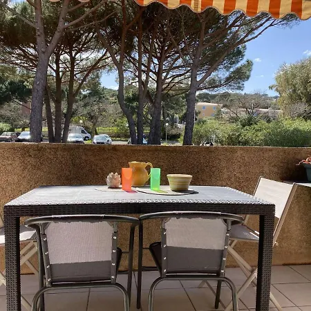 Apartment 2p Avec Mezzanine, Balcon, Parking Prive - A 200m De La Plage De La Nartelle - Fr-1-226-523