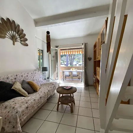 2p Avec Mezzanine, Balcon, Parking Prive - A 200m De La Plage De La Nartelle - Fr-1-226-523 Apartment