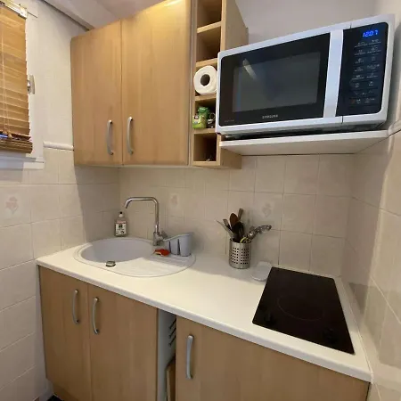 2p Avec Mezzanine, Balcon, Parking Prive - A 200m De La Plage De La Nartelle - Fr-1-226-523 Apartment