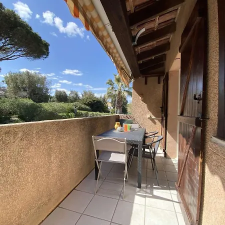 2p Avec Mezzanine, Balcon, Parking Prive - A 200m De La Plage De La Nartelle - Fr-1-226-523 Apartment