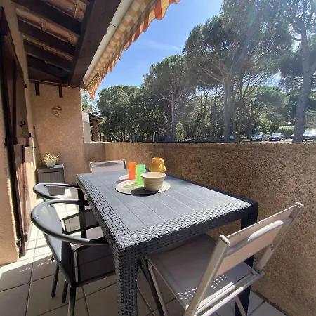 2p Avec Mezzanine, Balcon, Parking Prive - A 200m De La Plage De La Nartelle - Fr-1-226-523 Apartment *
